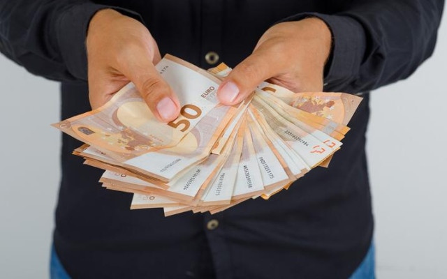 Минимум 799 евро издръжка за един работещ месечно