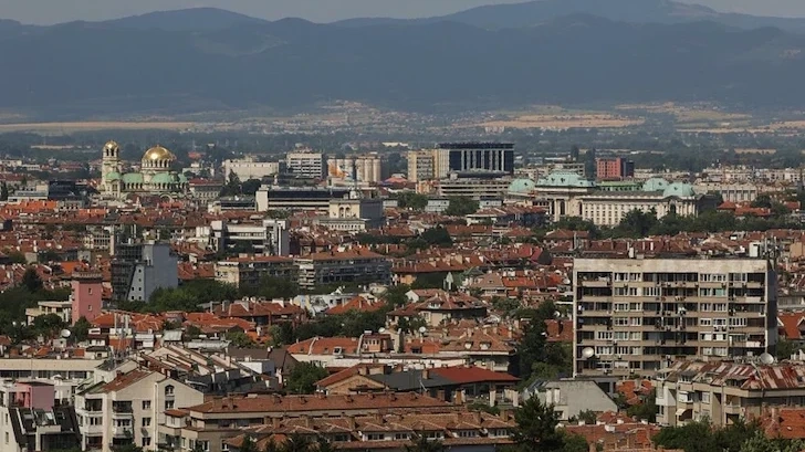 Спекуланти заливат с имоти пазара в София