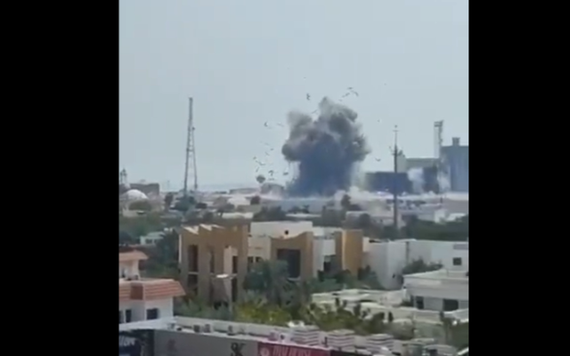 ВИДЕО Иран обяви, че е атакувал 4 американски военни бази в Близкия изток