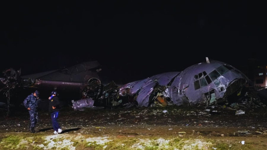 Боливия: Най-малко 20 загинали след катастрофа на военен самолет пълен с пари
