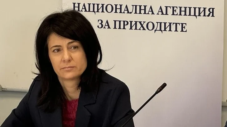 Правителството смени шефа на НАП