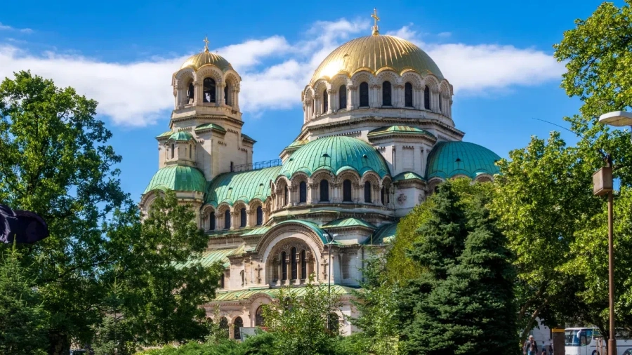 София работи по осигуряването на над 2000 нови паркоместа