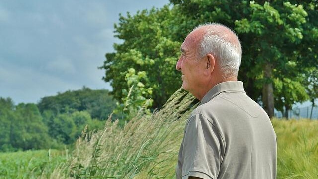 НОИ ще изплати великденските добавки заедно с пенсиите за април