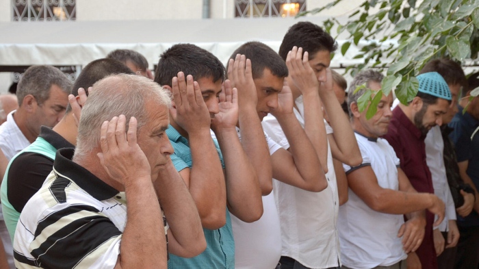 Мюсюлманите отбелязват Рамазан Байрам