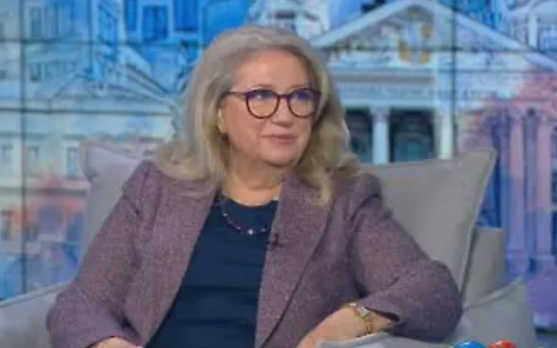 Министър Георгиева: Еврото не е повлияло на цените на туристическите пакети