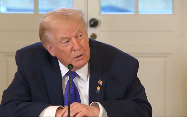 Тръмп: Цените на петрола няма да паднат поне до ноември