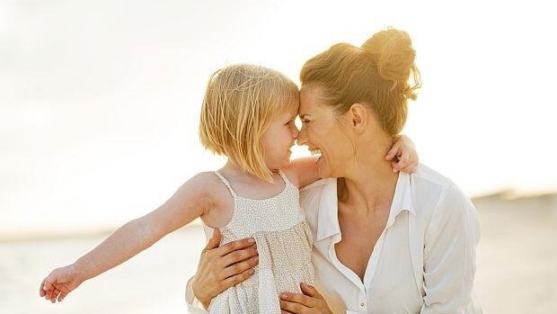 Как се изчислява майчинството у нас и каква сума да очаквате