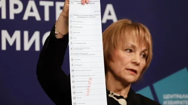 Първо заседание на ЦИК: При проблем с машините, да се гласува на хартия
