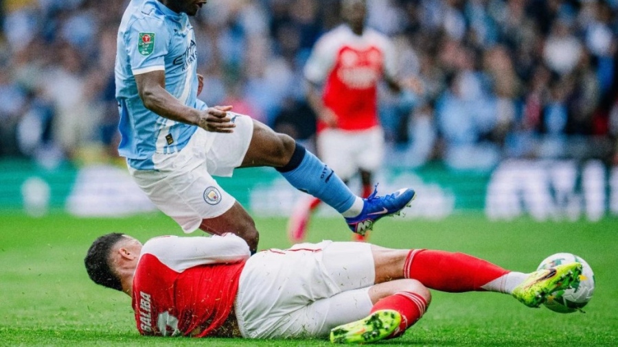 В спор за титлата: Днес е най-интригуващият двубой в Премиър лийг