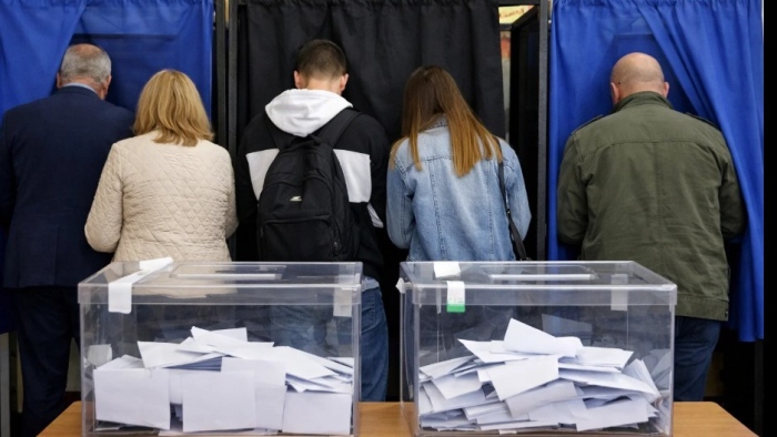 Михаил Константинов: Депутатско място струва 10 хиляди гласа