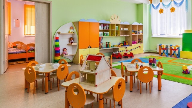 Приемът в ясли и градини в София по новите правила, чака се окончателно решение на ВАС