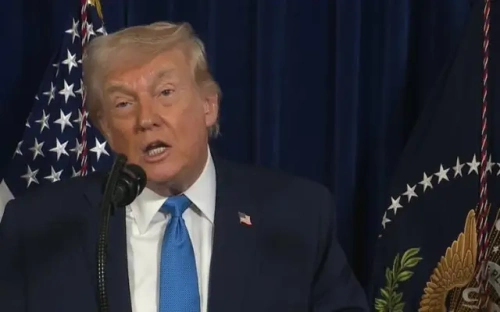 Тръмп: Иран ни информира, че е в "състояние на колапс"