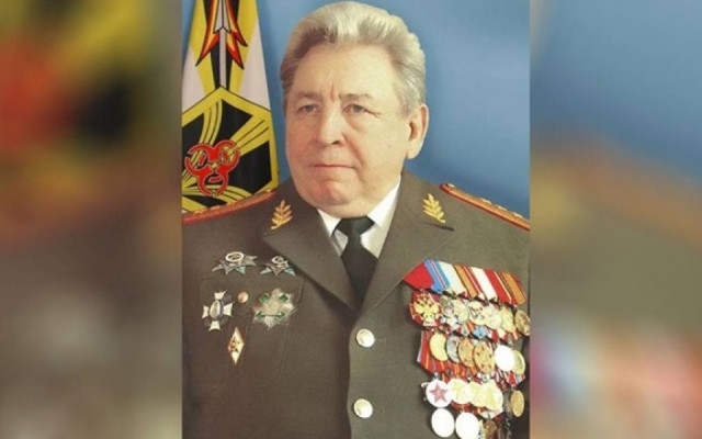 Пак странна смърт в Москва: Руски пенсиониран висш военен е открит мъртъв, самоубил се