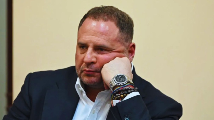 Бивш съветник на Зеленски изправен пред арест и мащабно антикорупционно разследване