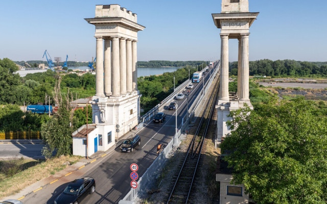 Утре пускат движението по ремонтирания участък на Дунав мост при Русе (СНИМКИ)